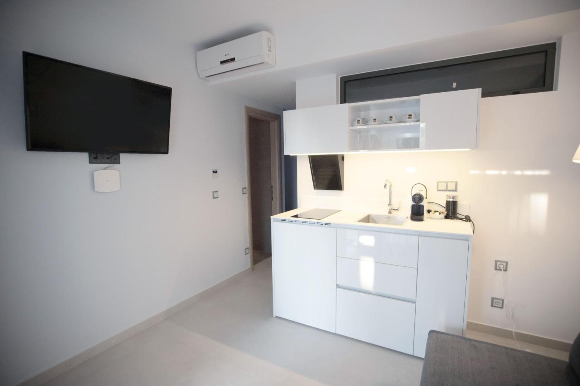 8 Boutique Suites Nea Poteidaia Habitación foto